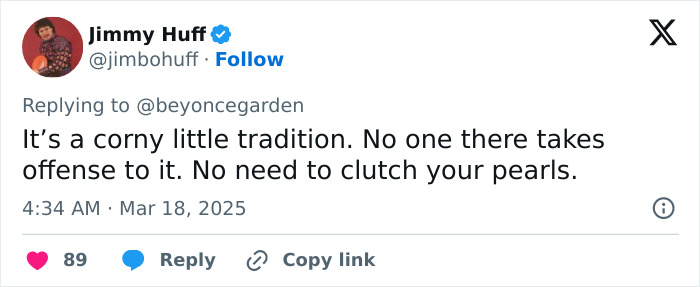 Tweet by @jimbohuff about a tradition related to a statue, noting it's harmless and not offensive.