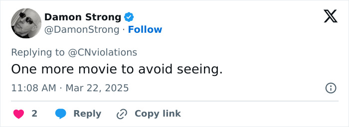 Tweet expressing displeasure with Disney's Snow White movie.