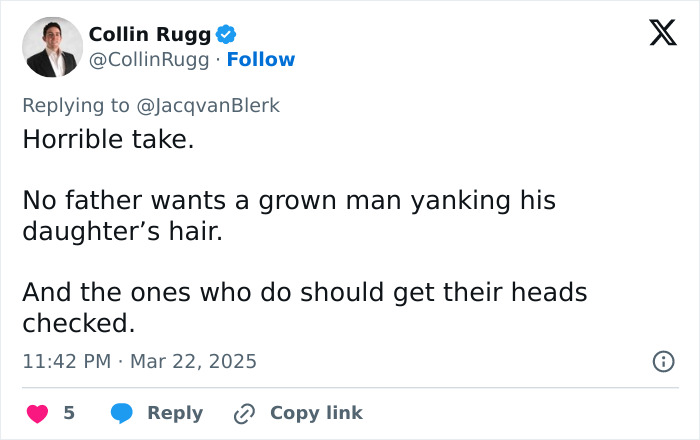 Tweet discussing the firing of a high school basketball coach after pulling a girl's hair during a game.