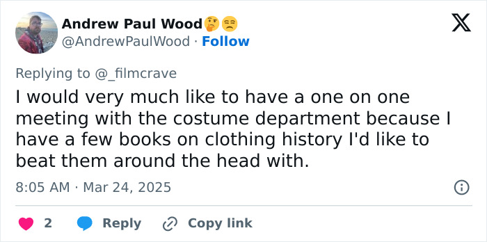 Tweet criticizing Margot Robbie's Wuthering Heights costume, suggesting a meeting with the costume department.