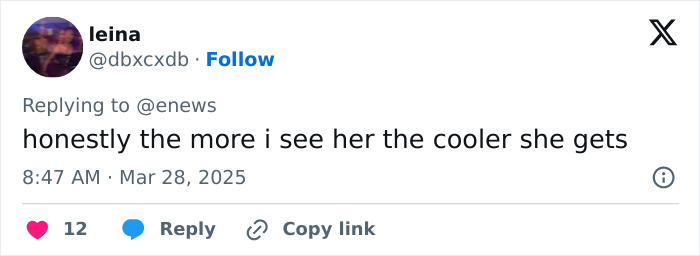 Tweet praising JoJo Siwa's new style, calling her cooler over time.