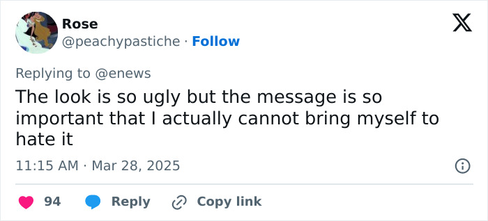 Twitter comment reacting to JoJo Siwa's debut of a shaved rainbow head, expressing mixed feelings.