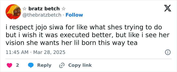 Tweet discussing JoJo Siwa's new rainbow shaved head style with mixed reactions.