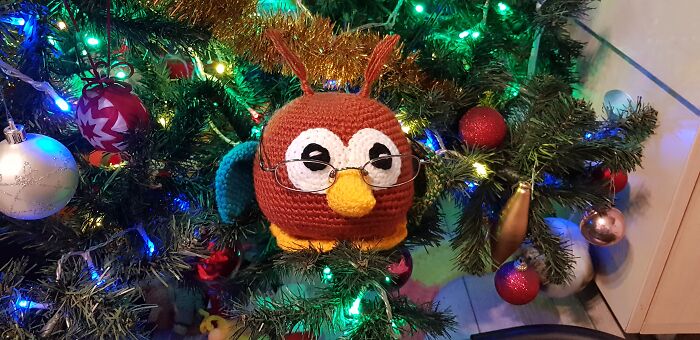 I Crochet Eyeglass Holders For My Friends Who Wear Glasses