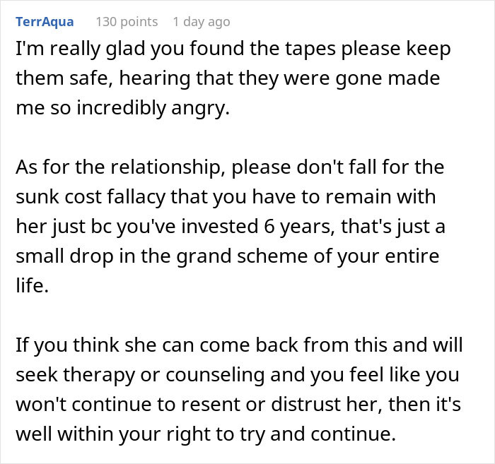 Text conversation about finding tapes, discussing relationship advice and personal reflection.