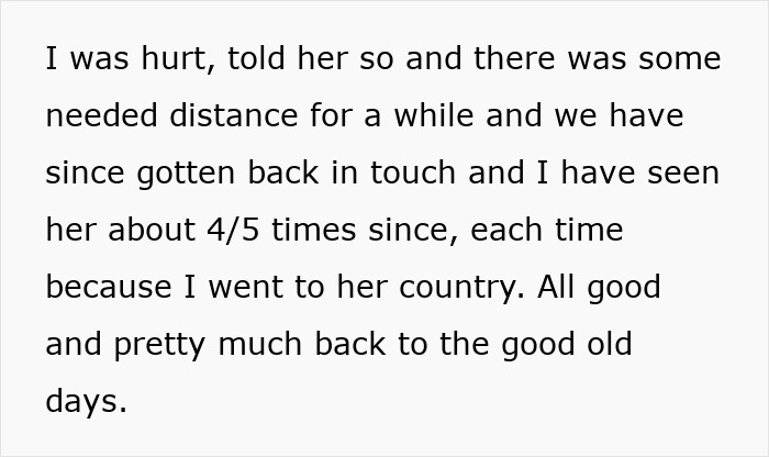 Text screenshot discussing red flags in a friend's wedding situation. Text screenshot discussing red flags in a friend's wedding situation.