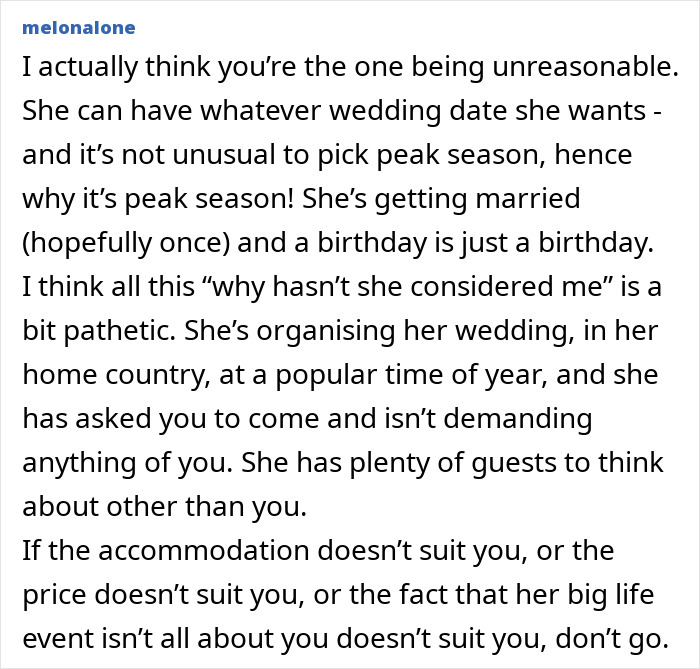 Text screenshot discussing red flags in a wedding invitation situation. Text screenshot discussing red flags in a wedding invitation situation.