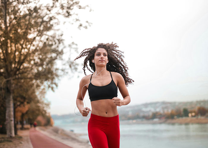 “Vaseline”: 30 Beauty Secrets That Every Woman Should Know