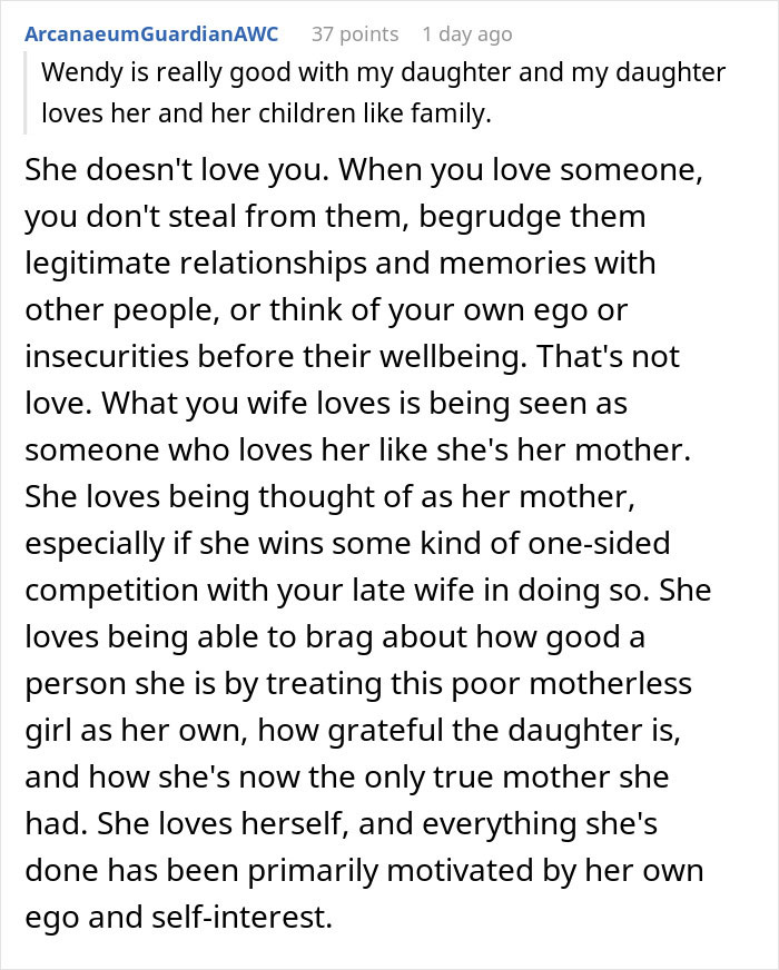 Text from online forum discussing a man's plan to surprise his daughter with tapes from her late mother.