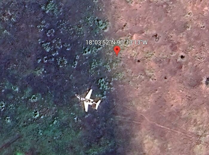Strange plane found on Google Earth at coordinates 18°03'52"N 90°13'13"W.