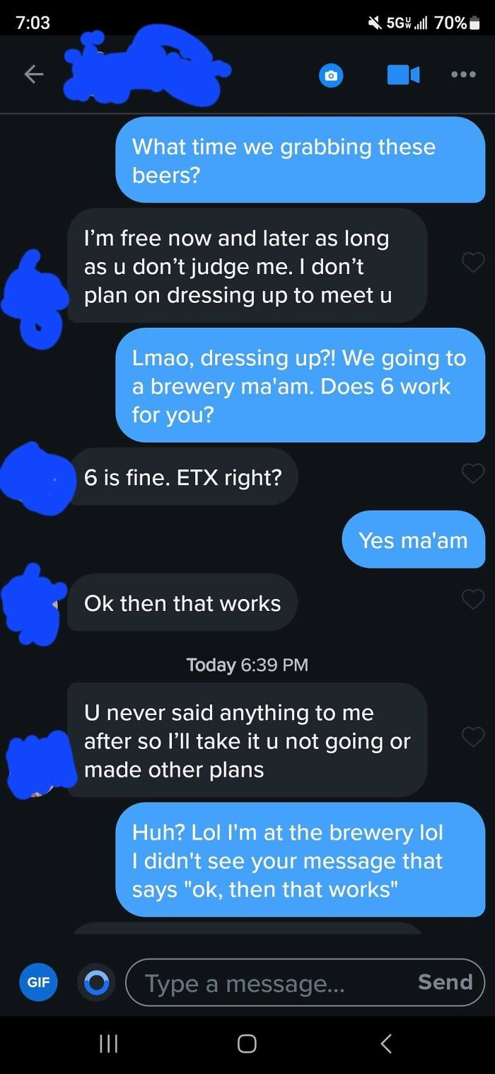 Text message conversation showing a meetup plan, illustrating toxic behavior in nice girls from screenshots collection.