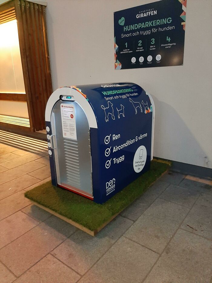 Caseta de aparcamiento para perros con aire acondicionado, ejemplo de detalles ingeniosos en la vida cotidiana mundial.