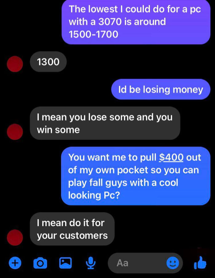 Chat exchange showing customer cluelessness over PC pricing negotiation.