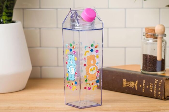 Fandom-themed water bottle with colorful cartoon bears and flowers, ideal for expressing fandom goals.