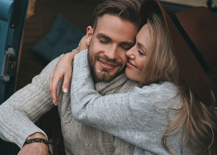 “I Started To Like Pink Again”: 50 Women Recall The Instant They Just Knew He Was ‘The One’