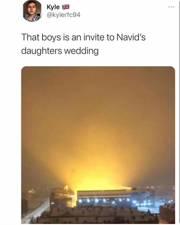 Tweet humorously refers to bright lights as a wedding invite, showcasing Scots' sense of humor.