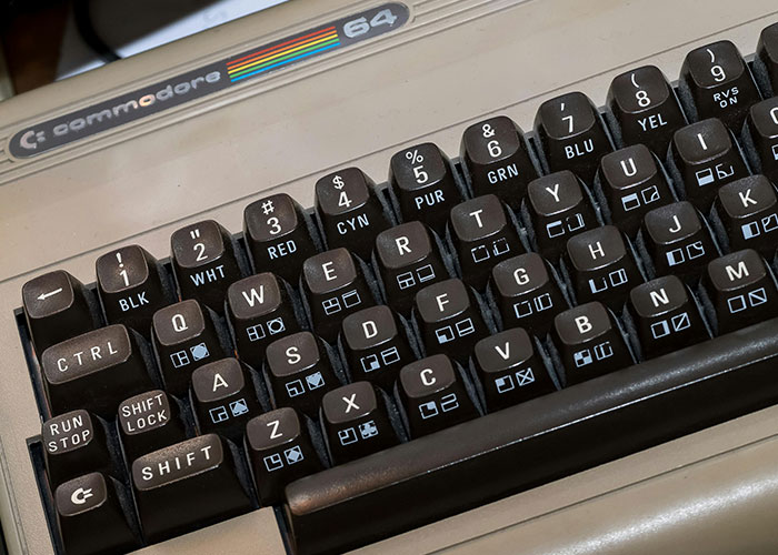 50 Gen X Who Are Tired Of Modern Life Share What They Miss: "Skinny-Dipping"