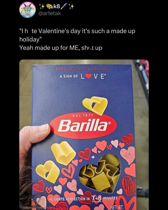 Heart-shaped pasta box with humorous Valentine’s tweet, featuring Barilla Limited Edition packaging.