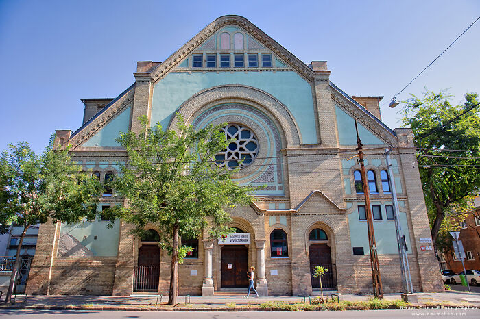 From Prayer To Public Places: 12 Synagogues With Unbelievable New Lives