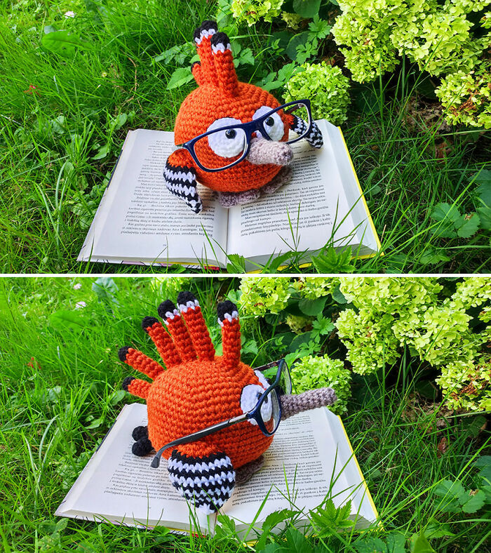 I Crochet Eyeglass Holders For My Friends Who Wear Glasses