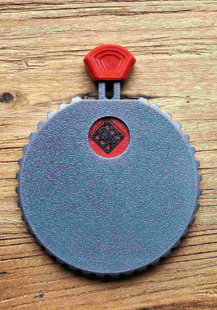 I Made This 3D Printed &ldquo;Dispute Resolver&rdquo; That Solves Petty Arguments With A Single Press