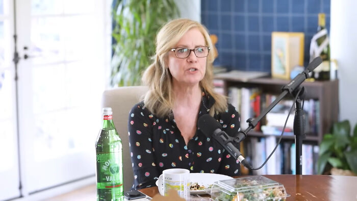 “Completely Abandoned Acting”: 30 People Share Celebs That "Disappeared Out Of Nowhere"