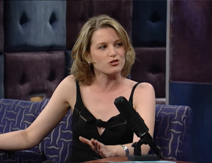 “Completely Abandoned Acting”: 30 People Share Celebs That "Disappeared Out Of Nowhere"