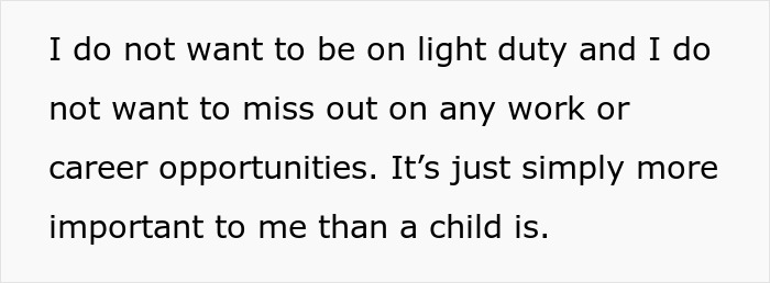 Text image expressing a woman's fear of motherhood, prioritizing career over having a child.