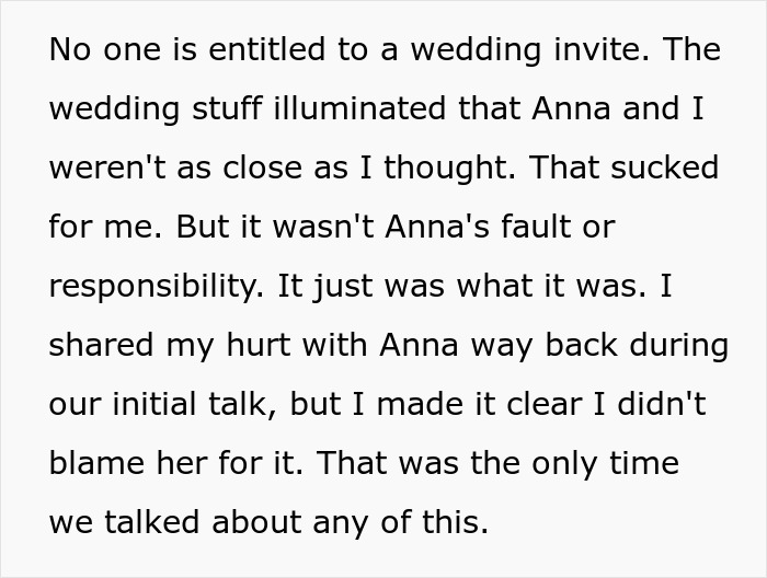 Friendship Falls Apart After Bride Doesn't Invite Close Friends To Wedding And Hides The Truth