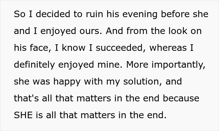 Text screenshot about a moviegoer encountering spoilers after cutting the line.