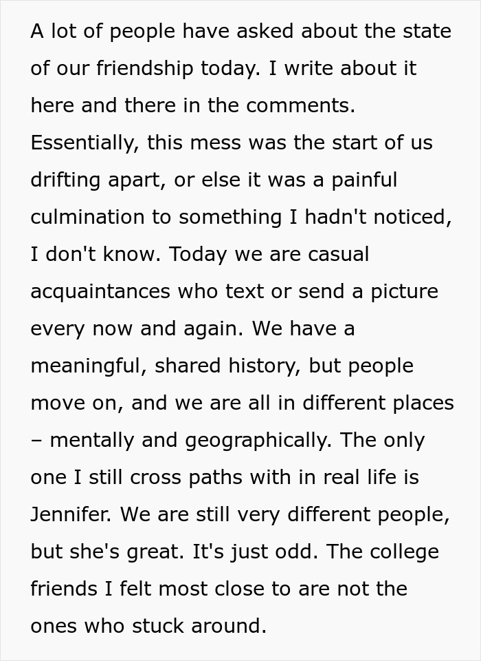 Friendship Falls Apart After Bride Doesn't Invite Close Friends To Wedding And Hides The Truth