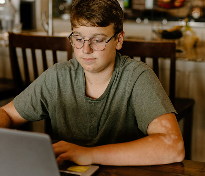 “I Fear This Message Is Too Smart”: Teacher Goes Viral Breaking Down What’s Ruining Boys “I Fear This Message Is Too Smart”: Teacher Goes Viral Breaking Down What’s Ruining Boys