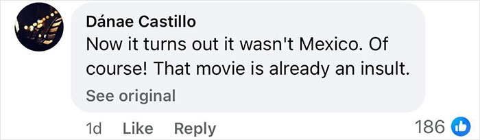 Facebook comment reacting to Zoe Salda&ntilde;a's apology about Mexico, highlighting criticism of a movie.