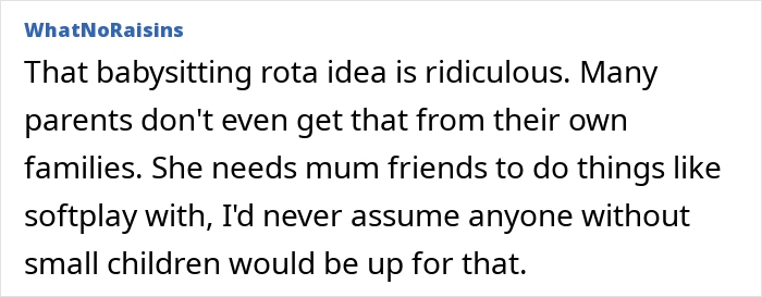 Text from a forum post discussing childfree friend group dynamics and babysitting expectations.