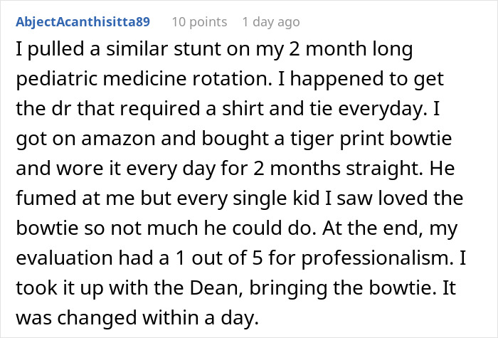 Text from a user sharing a story about wearing a tiger print bowtie daily instead of a typical business attire.