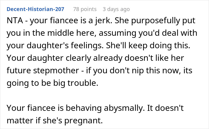 Reddit comment critiquing a pregnant woman's behavior after she eats a little girl's cupcake. Reddit comment critiquing a pregnant woman's behavior after she eats a little girl's cupcake.