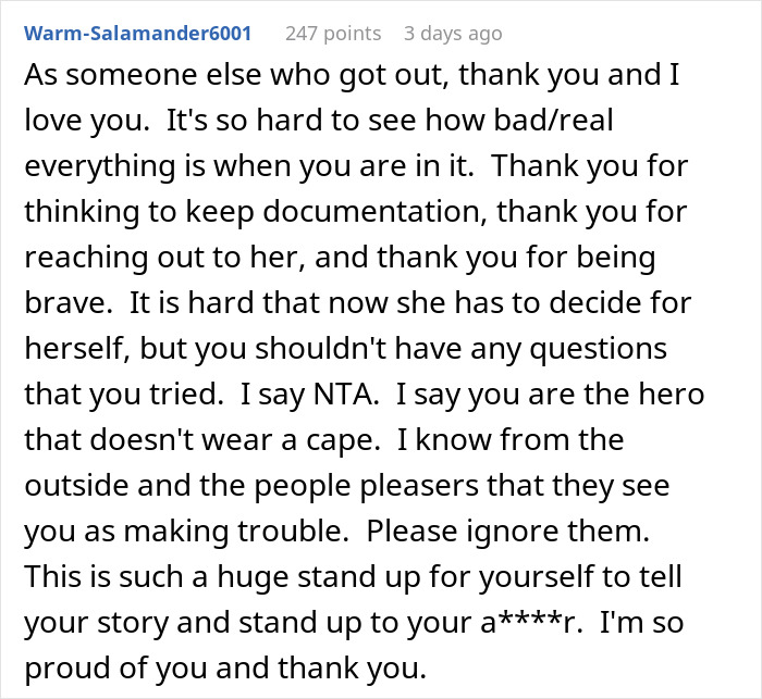 Reddit comment supporting woman who warned ex's wife about his criminal past.