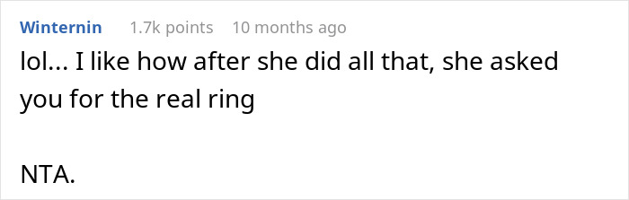 Comment highlighting the fianc&eacute;&rsquo;s reaction to the swap of a real ring for a fake one.