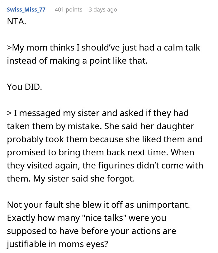 Screenshot of a Reddit comment discussing an aunt keeping toys until stolen trinkets are returned by her niece.