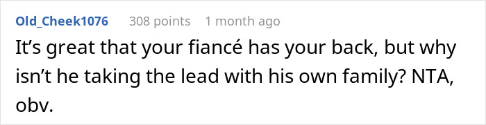 Reddit comment discussing a fianc&eacute;'s role in a family conflict over a vegan wedding menu change.
