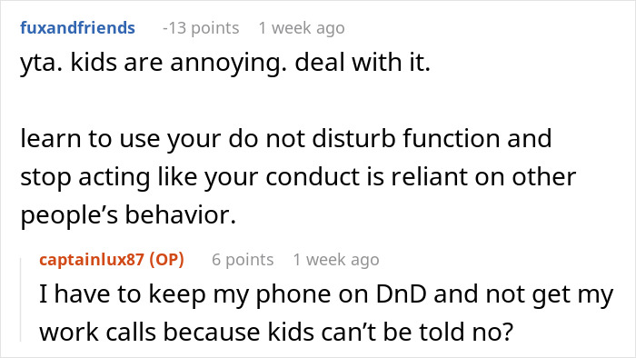 Online discussion about disciplining a child, with users debating the actions of an aunt and criticizing behavior.