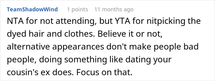 Reddit comment discussing relationships, focusing on dating a cousin's ex and nitpicking appearances.