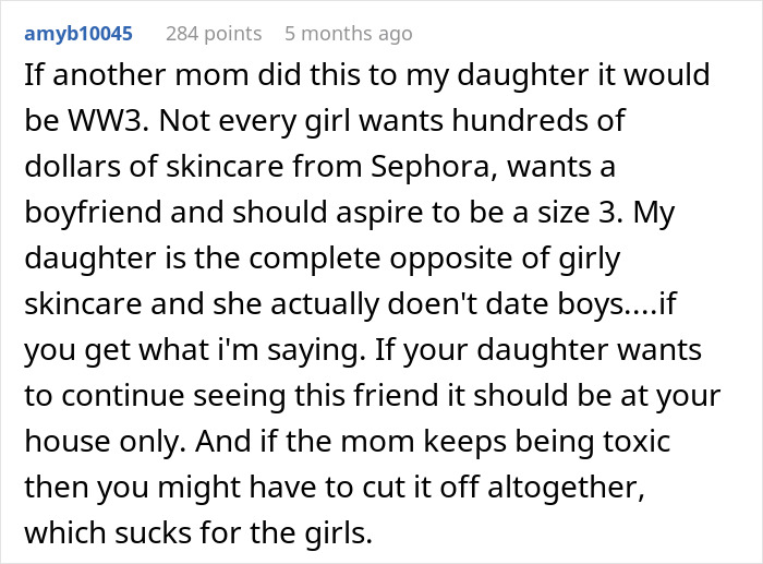 Reddit comment on body-shaming teens and toxic parenting, discussing friendships and personal choices.