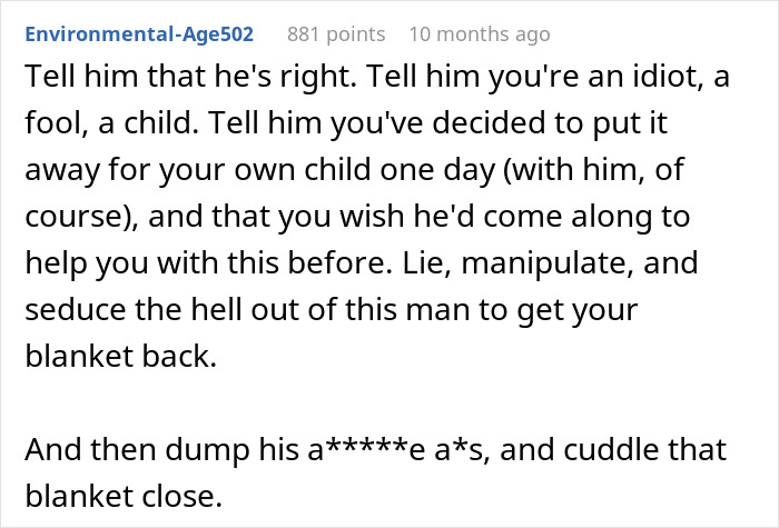 Text screenshot discussing advice on getting a baby blanket back from a boyfriend.