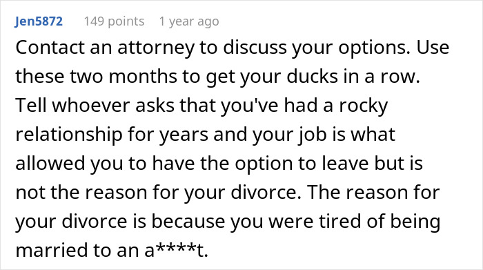 Reddit post discussing advice on quitting a job or facing divorce, focusing on relationship and job dynamics.