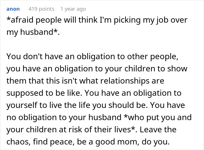Reddit post advice on choosing between job and marriage, focusing on obligations to self and children over husband.
