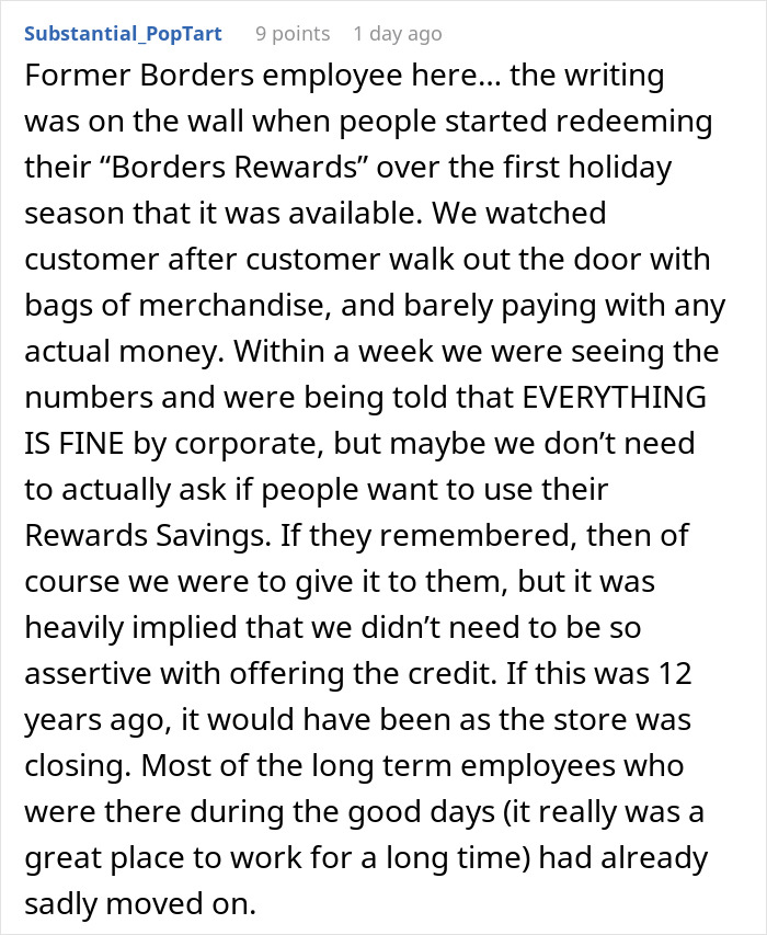 Reddit comment from a former bookstore employee sharing experiences about Borders Rewards and customer interactions.