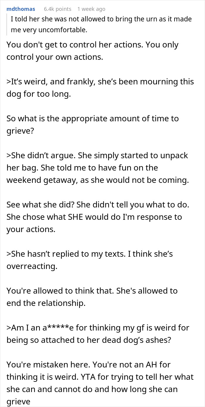 Guy questions girlfriend's mourning over dog's ashes in online discussion. Guy questions girlfriend's mourning over dog's ashes in online discussion.