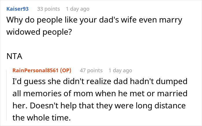 Comments discussing why a man remarried while keeping photos of his late wife.