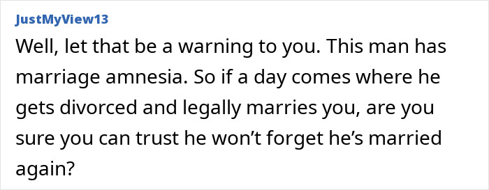 Text from user comments on man's marriage amnesia related to being married.